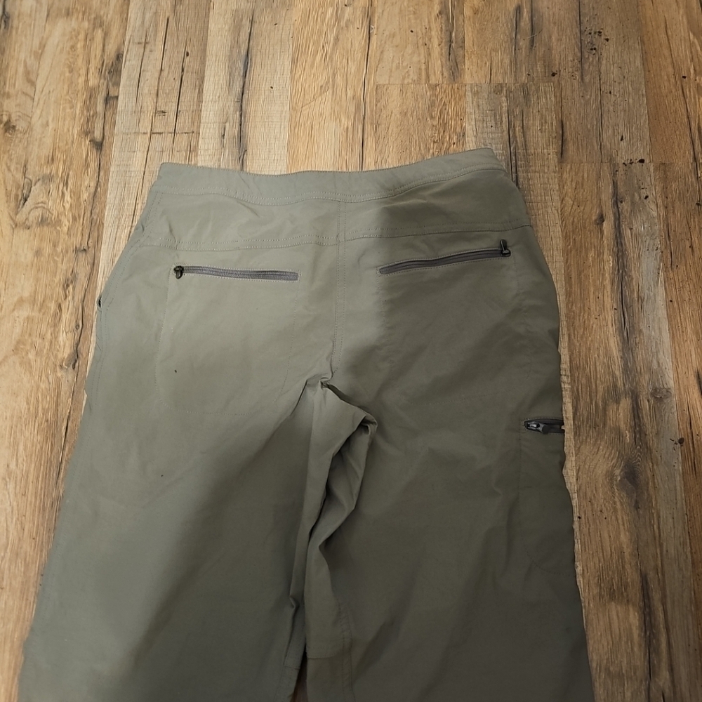 L.L. Bean Womans Cropped Cargo Pants  Size 4 - Picture 6 of 6